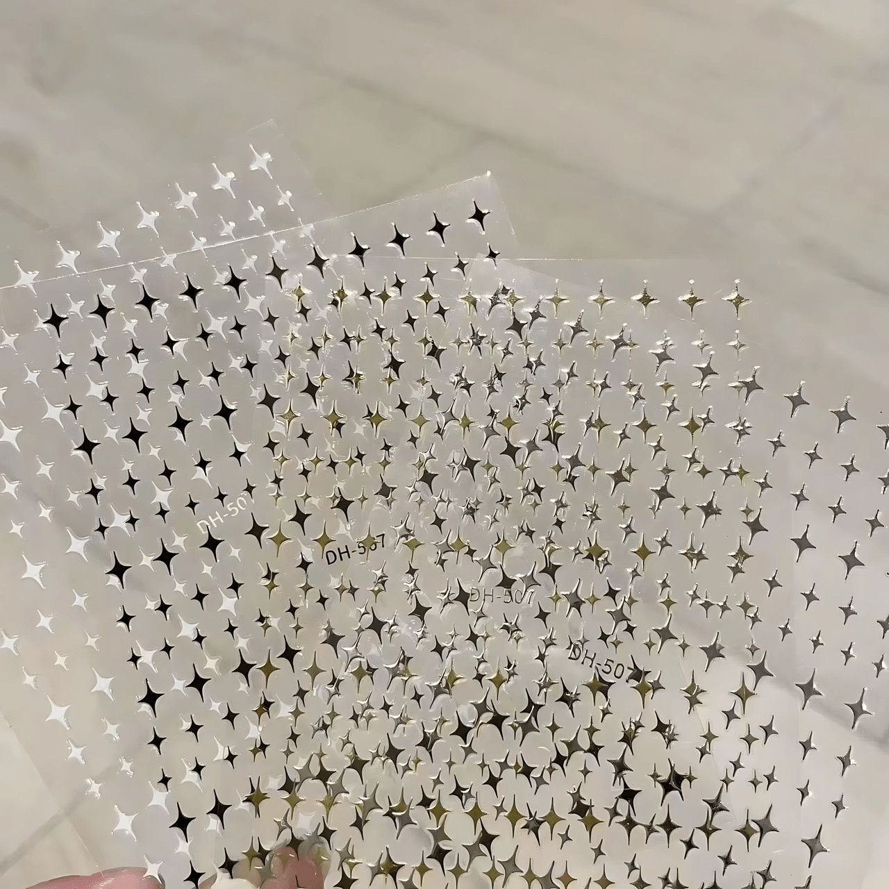 百搭小号四星芒美甲装饰贴纸星星贴纸高级感金银黑白星星指甲背胶
