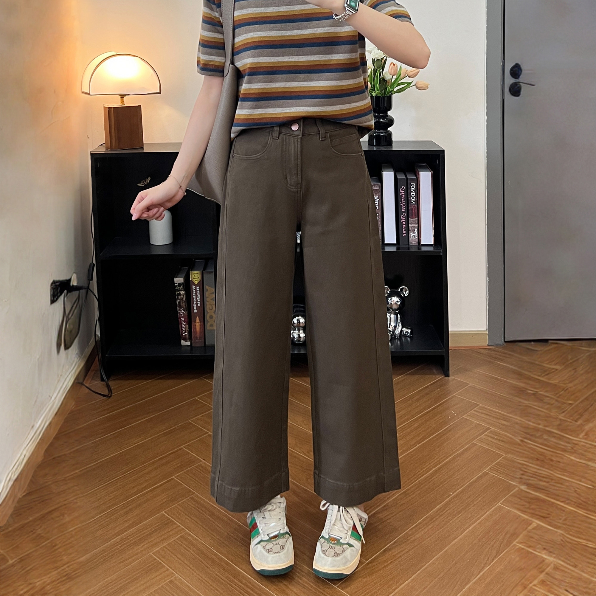 卡其色阔腿牛仔裤女秋季新款