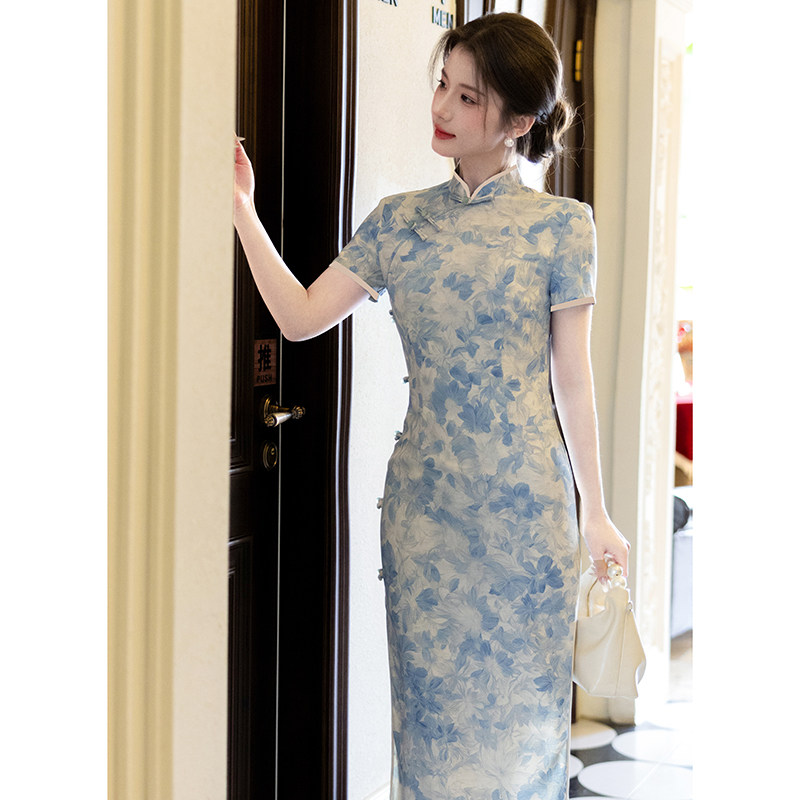 新中式绝美旗袍连衣裙女提花2026年春季新款轻国风蚀骨少女年轻款