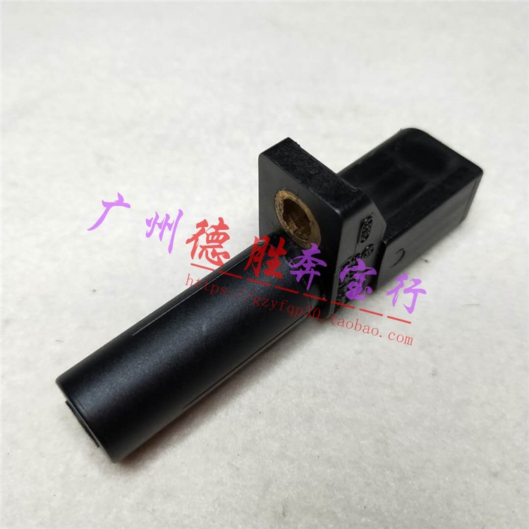 奔驰 W204 W205 C180 C200 C220 C260 C280 B200曲轴位置传感器