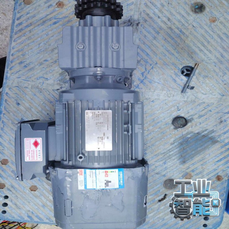 询价SEW赛威原装减速电机,型号R27DRN90S4/BE2H