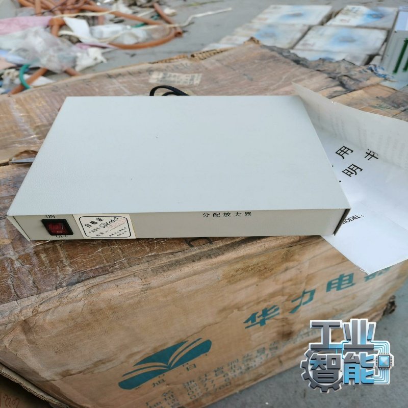 询价~视频放大分配器  有一台  带包装