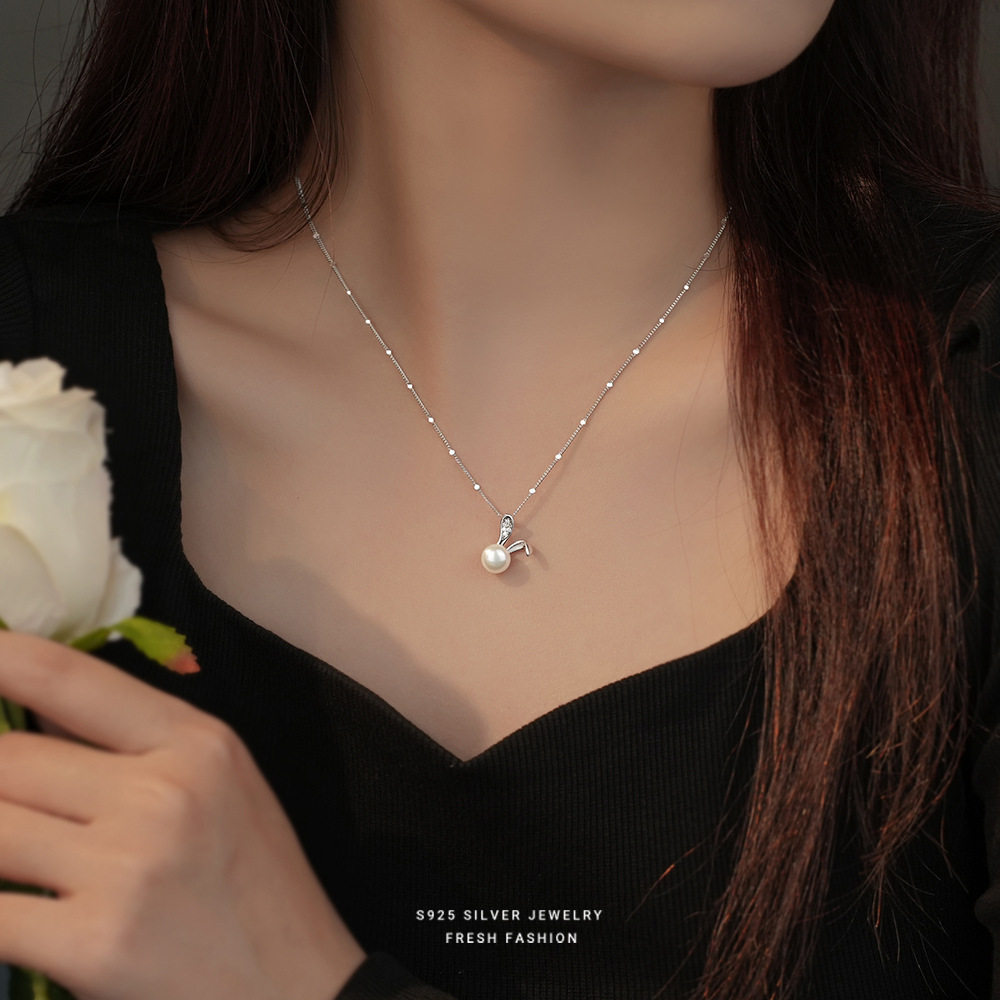 s925纯银兔子珍珠项链女轻奢可爱气质微镶锆石小众设计锁骨链