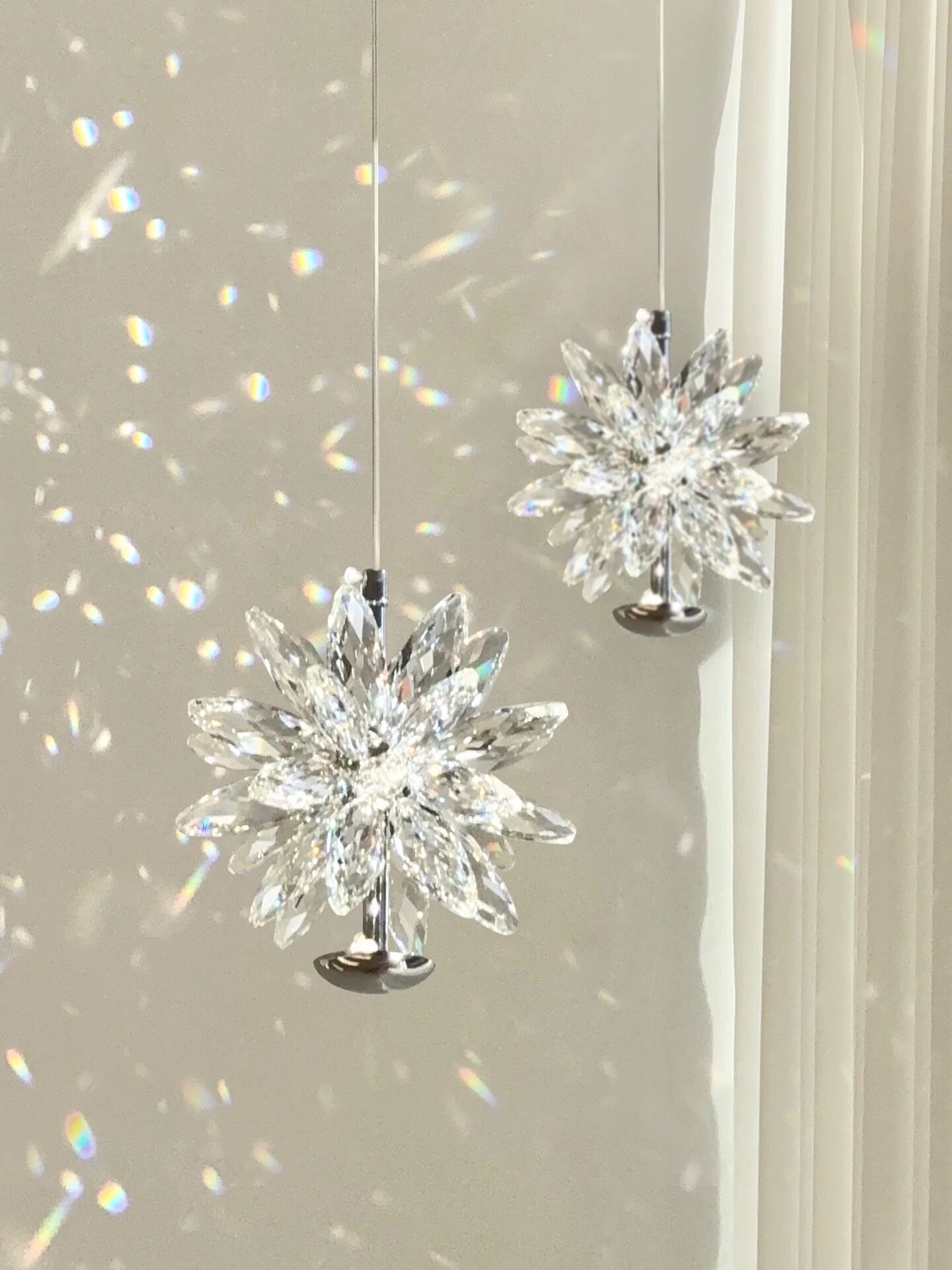 轻奢水晶小吊灯现代简约卧室床头灯设计师款创意法式餐厅吊线灯具