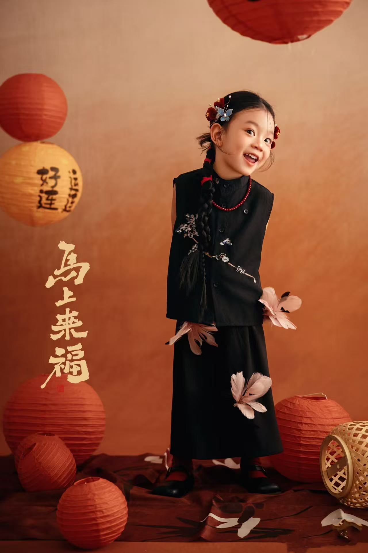 儿童摄影服装新中式国风刺绣梅花无袖背心上衣金色半身裙马宝宝