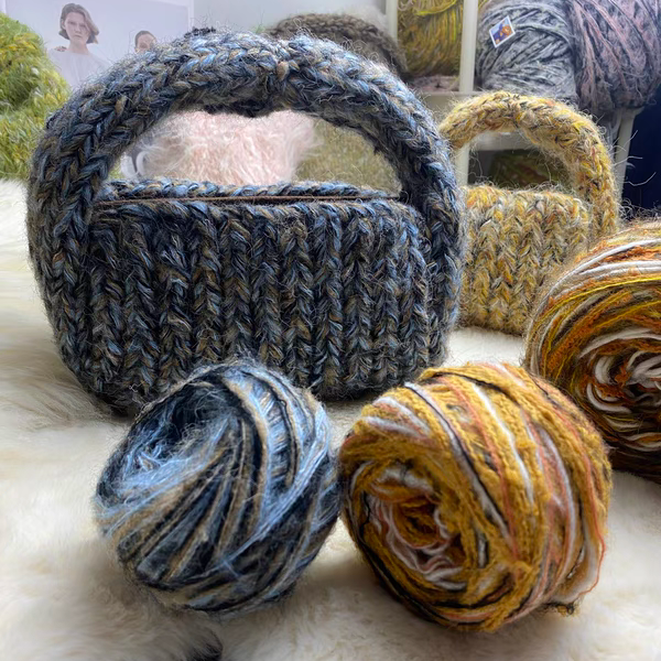 miu系包包毛线美拉德蓝黑黑多色