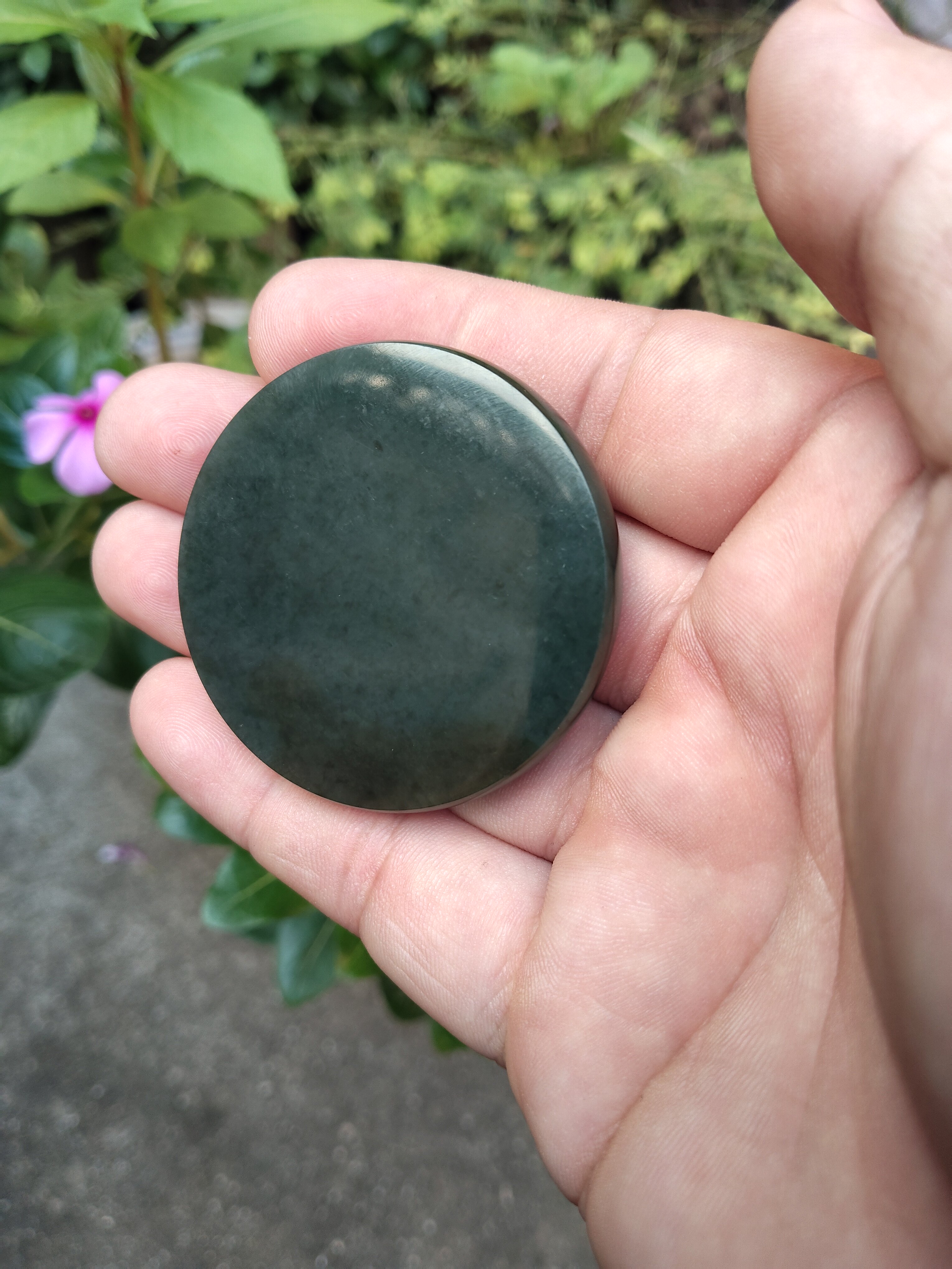 新疆和田玉籽料糖青碧玉正圆平安无事牌玉佩子冈牌毛衣坠