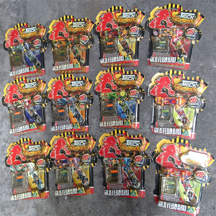 ‌GiochiPreziosi手指滑板