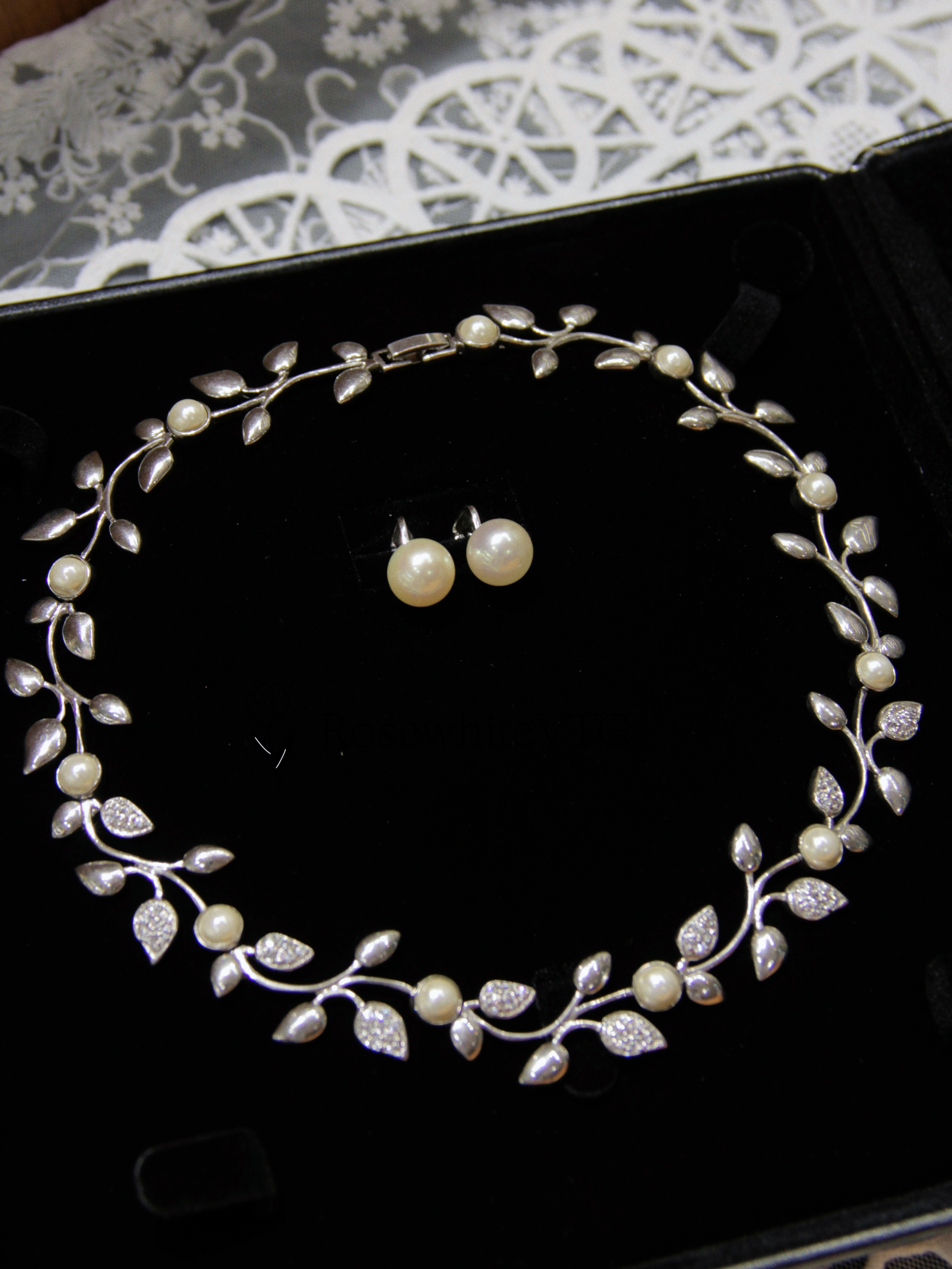 中古不退换｜精工藤蔓花枝项链Ciner耳夹