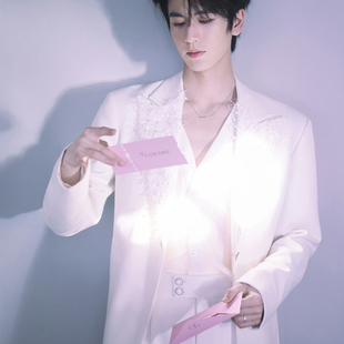 张凌赫明星同款白色西服大衣套装男士高级感韩版高级感西装外套潮