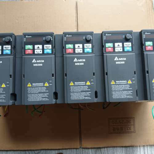 VFD11AMS21ANSAA，台达变频器2.2KW议价