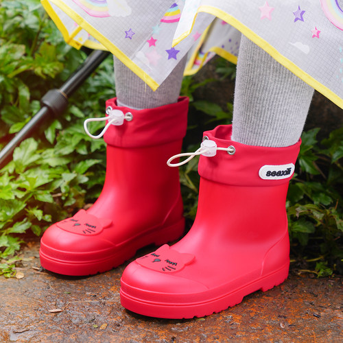 儿童短筒防滑防水小孩加棉雨靴