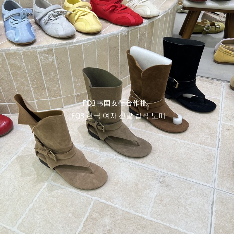 FQ3 实拍THE BULAGE夹趾圆头露趾女粗跟复古凉鞋外穿凉拖搭扣女靴,女鞋,时装靴,淘宝优惠券,粉丝福利购,淘宝优惠卷