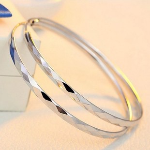 个性夸张大圈圈耳环女爆款高级感轻奢菱形耳饰素圈超火圆圈耳坠饰