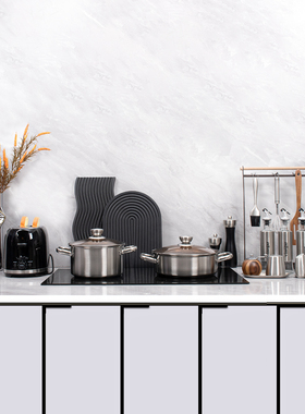 样板间厨房摆件组合软装饰品不锈钢锅具砧板花艺展厅道具现代轻奢