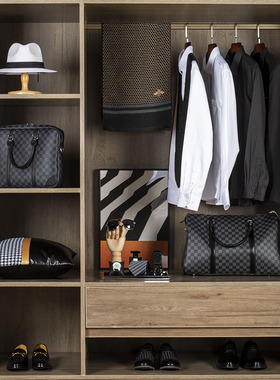 现代轻奢样板房间男士衣帽间卧室衣柜装饰品衣服道具搭配套装摆件