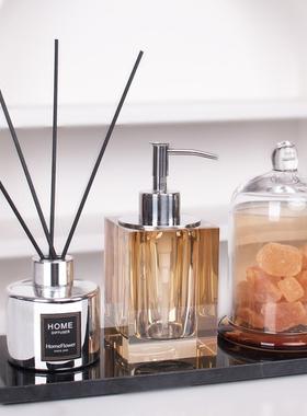 现代轻奢样板房卫生间摆件卫浴套装水晶洗手液瓶托盘组合软装饰品