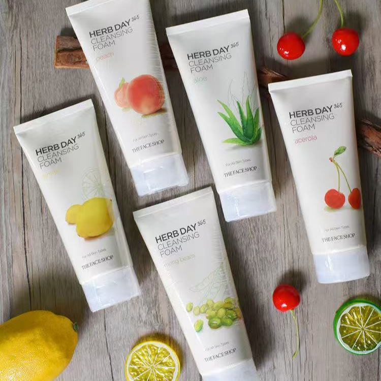 菲诗小铺每日草本细腻泡沫清洁洁面洗面奶水蜜桃泡沫洁面膏洗面奶