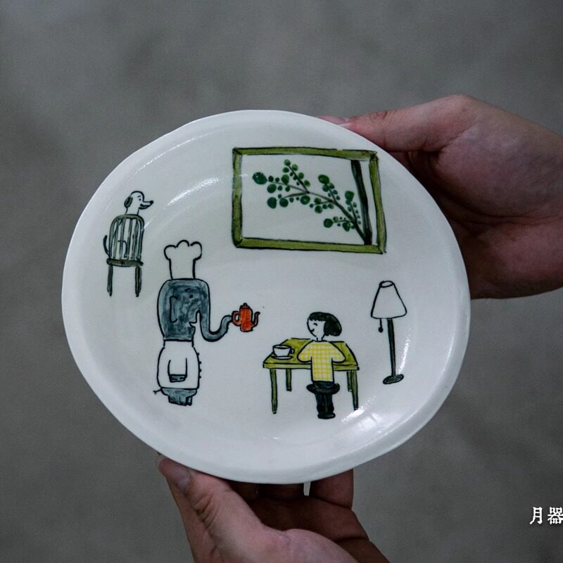 室井夏实陶插画风盘子