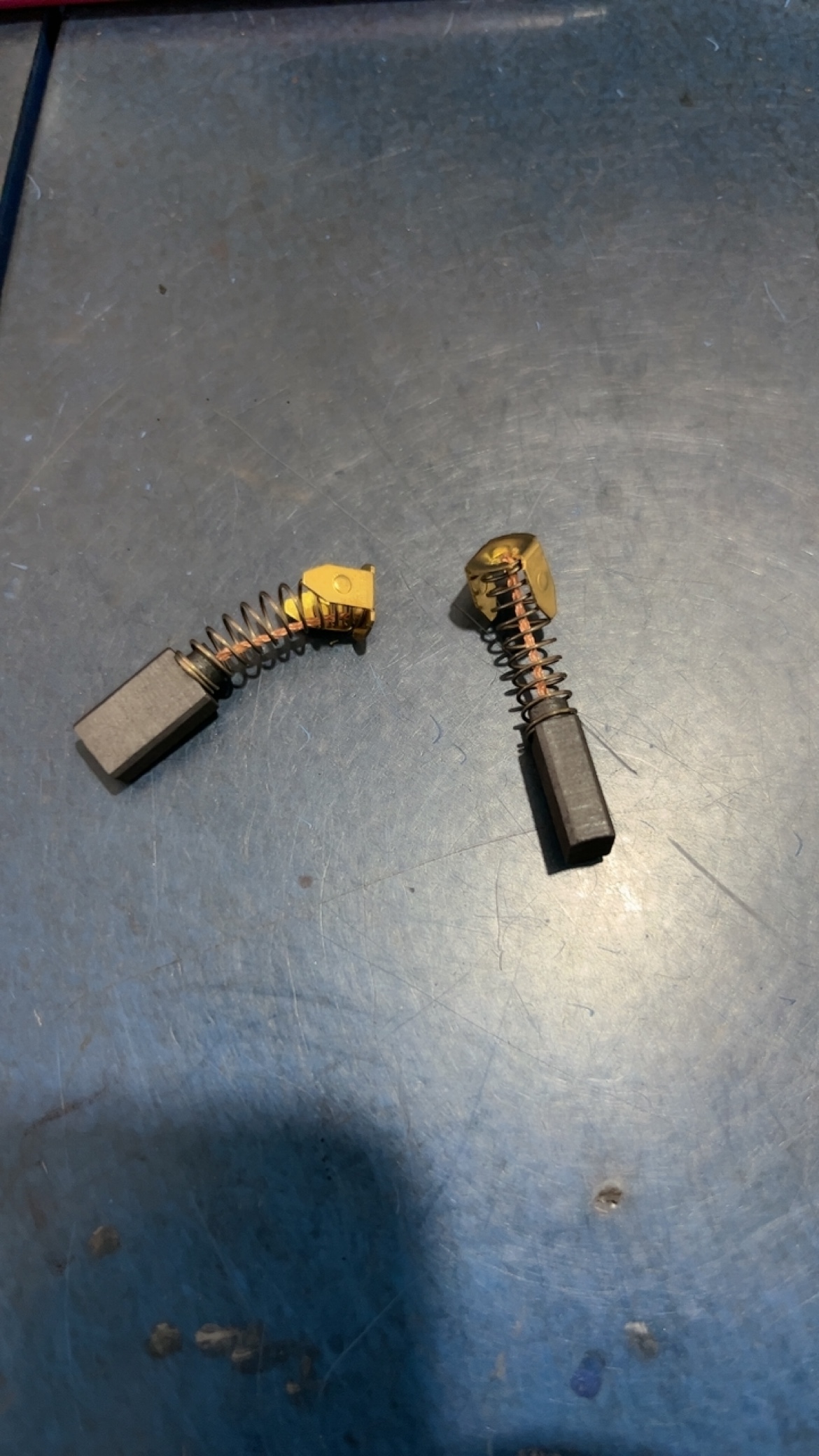 博世修边机碳刷GMR1木工雕刻机电动小锣机电刷电木铣碳刷套组