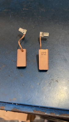 牧田CB-172碳刷 断电保护碳刷 原厂碳刷6.5*13.3*29新CB-173碳刷