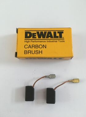 实物拍摄 看到即收到 得伟DW801 DW803 DW810碳刷 6.3*8*13.5