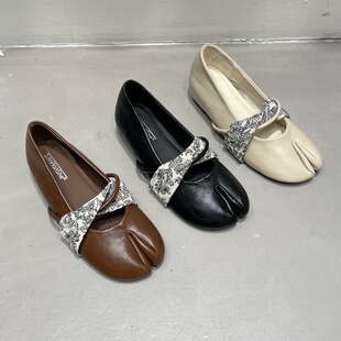 十三行女鞋实拍内增高复古棕色玛丽珍鞋秋小众设计感分趾鞋猪蹄鞋