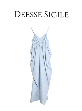 Deessesicile 1出游灵感冰蓝色性感V领吊带长裙松弛度假风连衣裙
