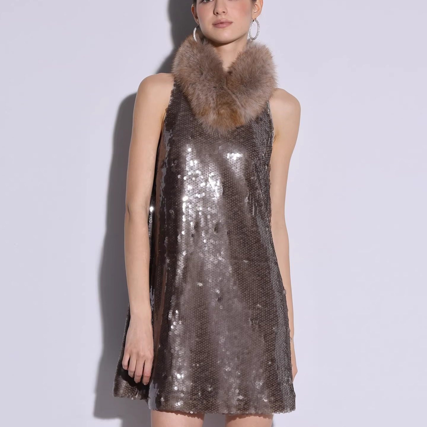 Deessesicile圣诞闪耀派对棕褐色美人鱼亮片无袖小礼服圆领连衣裙,女装/女士精品,连衣裙,淘宝优惠券,粉丝福利购,淘宝优惠卷