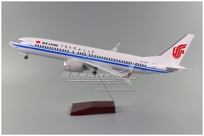 国际航空波音B737MAX8感应LED灯起落架塑料静态仿真飞机模型47cm