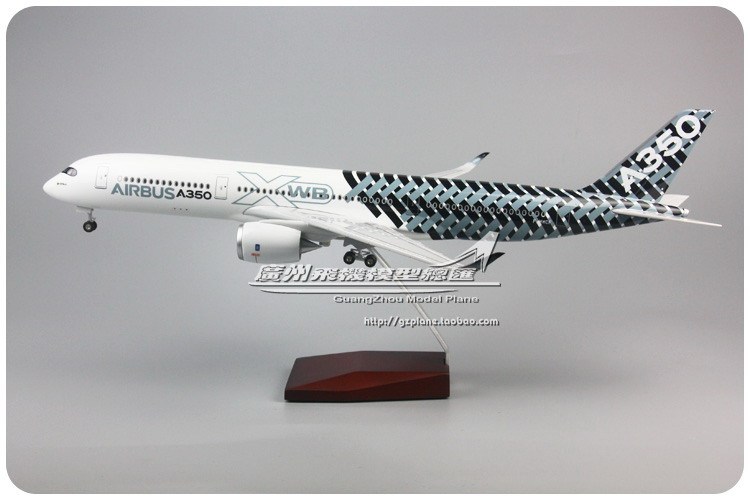 空中客车A350碳纤维感应LED带轮起落架ABS树脂仿真飞机模型1:140