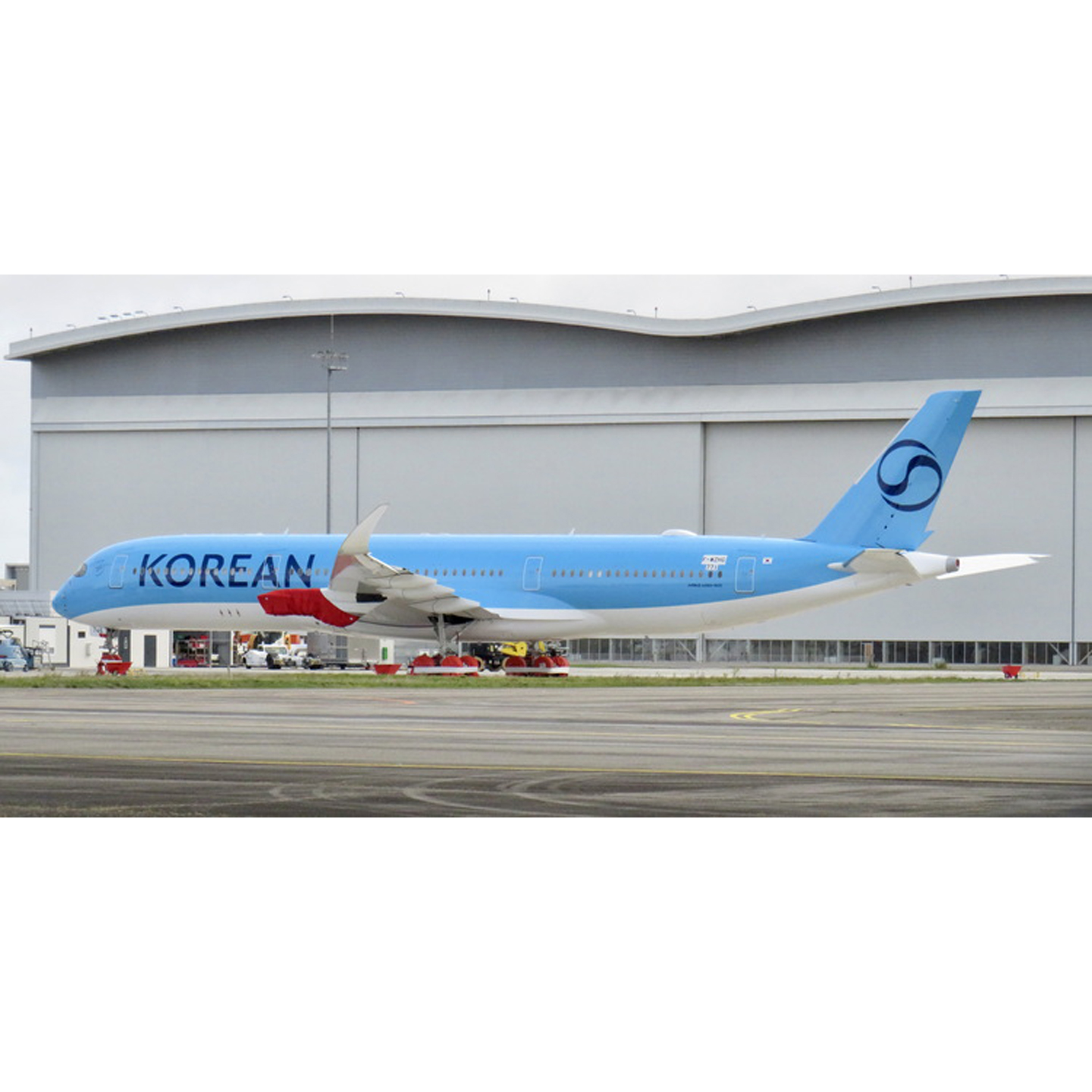 合金仿真空客客机收藏摆件