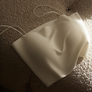 特 云感无痕+带胸垫 抑菌杜邦莱卡料细吊带抹胸背心美背内衣EE103