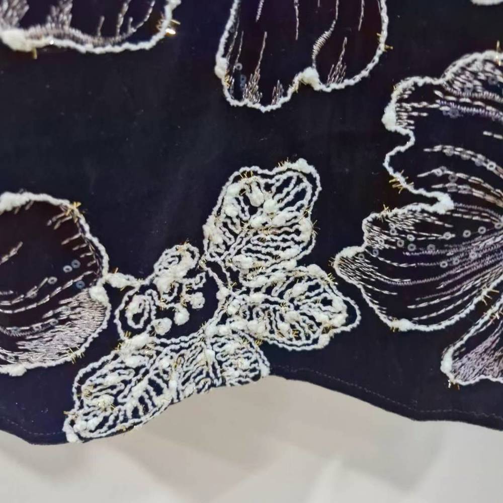 九1114韩国东大门户外半身裙区Robin-8697523高档冬季潮流正品