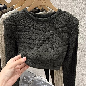 2023秋冬套头针织衫女宽松设计感小众短款不规则毛衣圆领麻花上衣