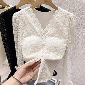 2023秋冬黑色长袖打底衫女内搭短款T恤洋气加绒V领磨毛蕾丝衫上衣