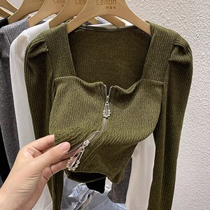 2023秋冬泡泡袖长袖T恤女内搭打底衫设计感小众方领修身开衫上衣