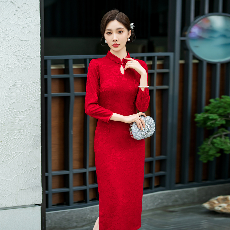 2025日常红色高端绝美旗袍春秋妈妈修身秋季洋气婆婆母亲婚宴礼服