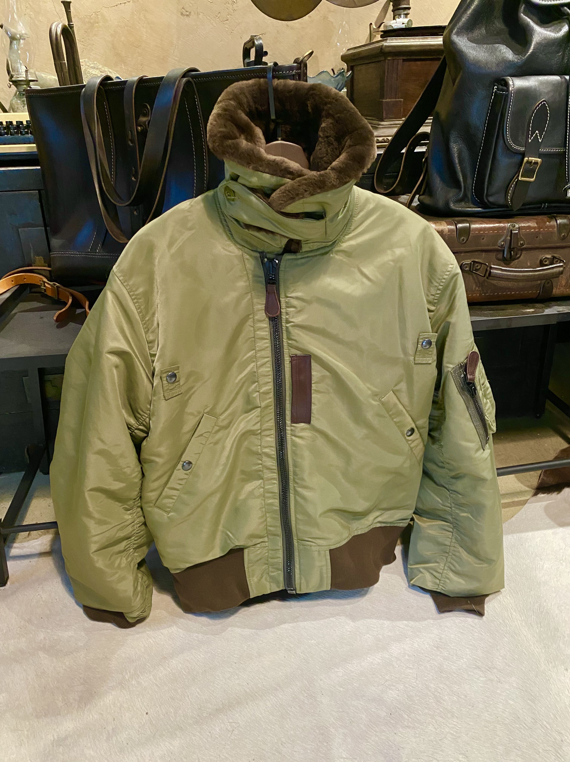 B15C保暖防风羊毛领飞行服夹克棉服复古机车翻领时尚上衣军事风