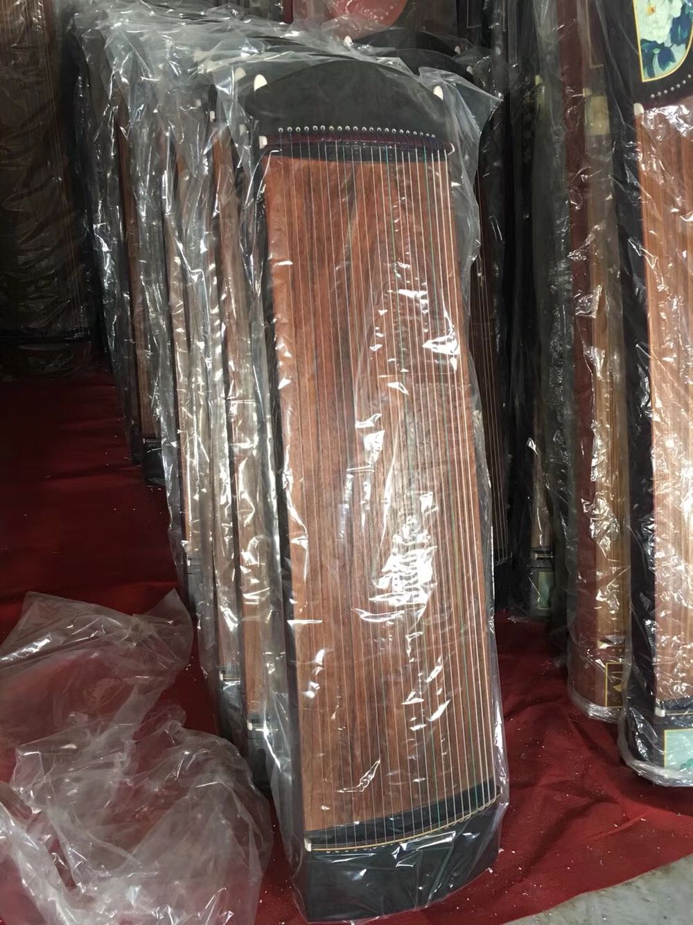 便携仿红木初学者家庭教学小 练习古筝125c全国大部分包邮在类目 乐器/吉他/钢琴/配件, 民族乐器, 民族弹拨乐器, 古筝中 - 来自Buy2taobao.com提供专业的淘宝代购服务