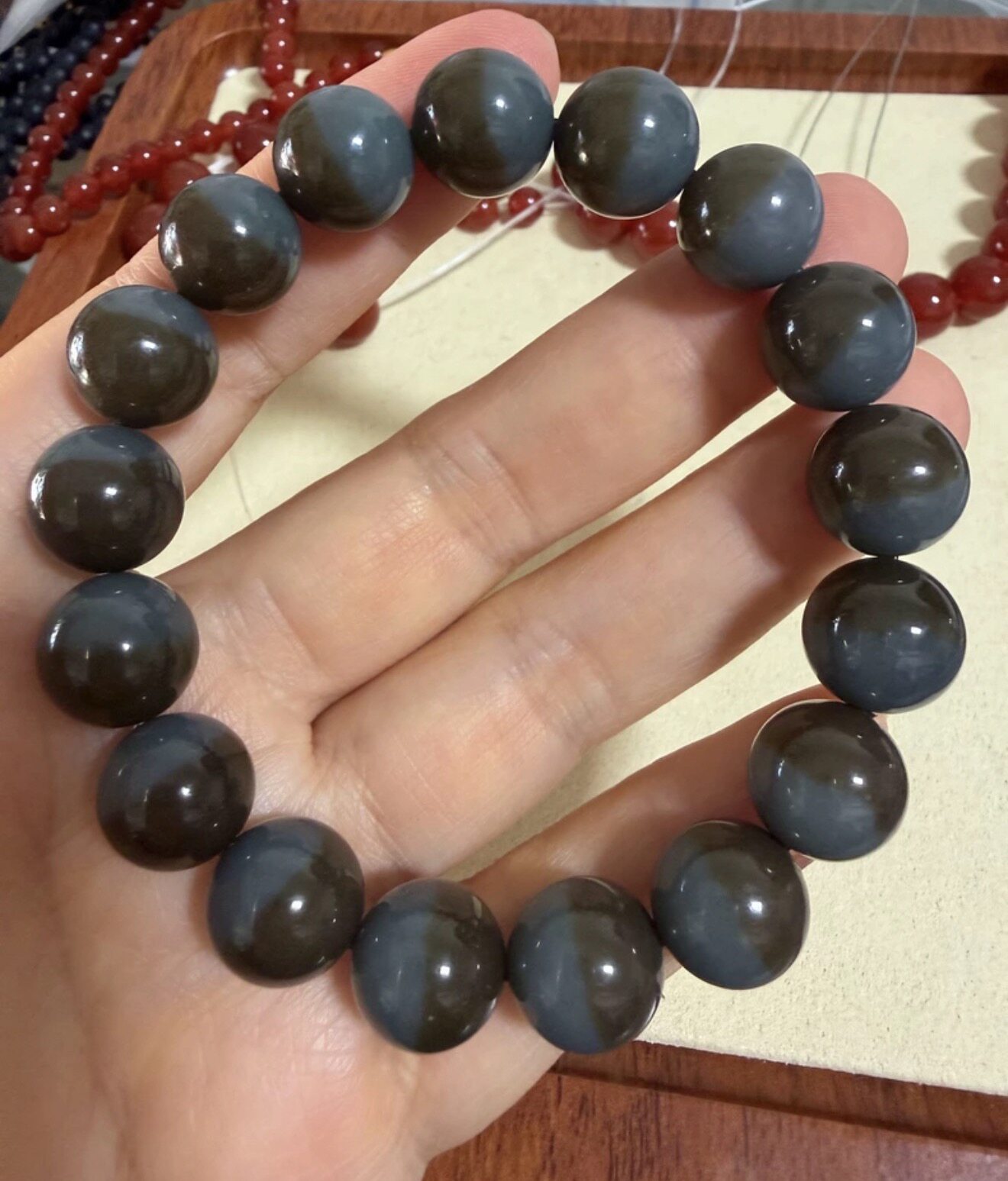 新疆糖瓷蓝12mm聚宝盆手串,个性独特聚财,2633