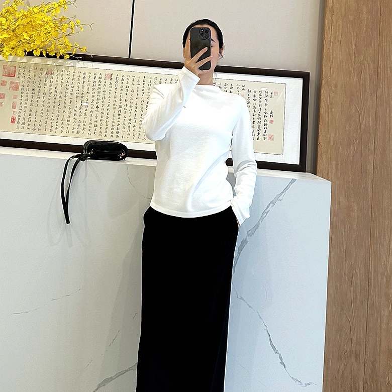 C4793 重磅针织 高密度16针 优雅百搭开衩羊毛半裙