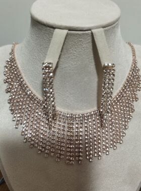 闪钻流苏项链轻奢气质高级感锁骨链女夸张舞台演出新娘礼服颈链