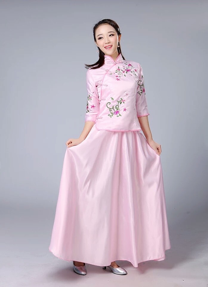沈阳出租新款中式伴娘服团礼服姐妹裙古装民国小姐戏服表演服