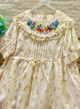 绿色碎花/薄款麻料/文艺森女系连衣裙2026短袖娃娃领绣花长款宽松