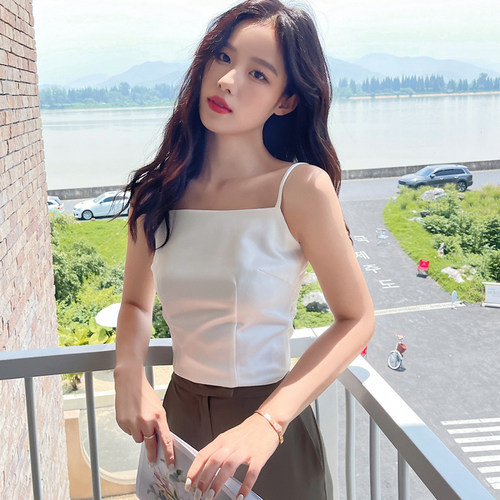 白色女职业西装内搭吊带背心锻面