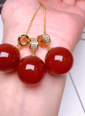 保山南红吊坠冰红玛瑙圆珠款吊坠色泽红润直播跑量款厂家批发