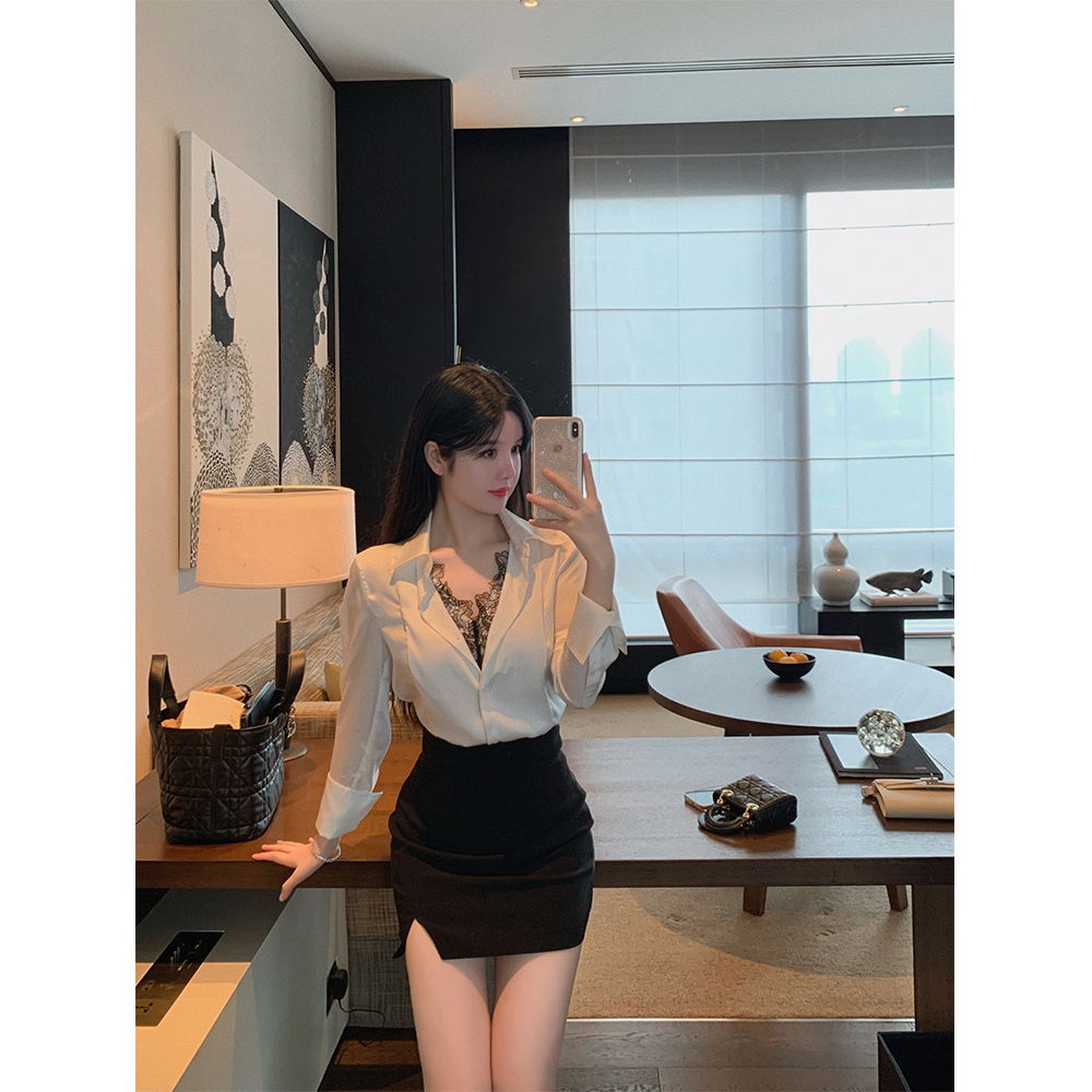 缎面纯欲米白衬衣+包臀半身裙