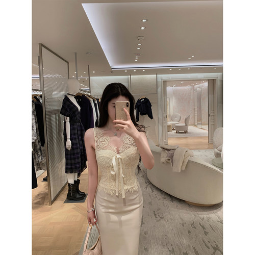 姐姐的蕾丝蕾丝上衣半身裙套装