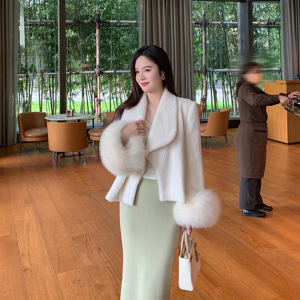 司凰轻奢 清潭洞富家千金 进口澳毛时髦气质狐狸毛短款冬季小外套